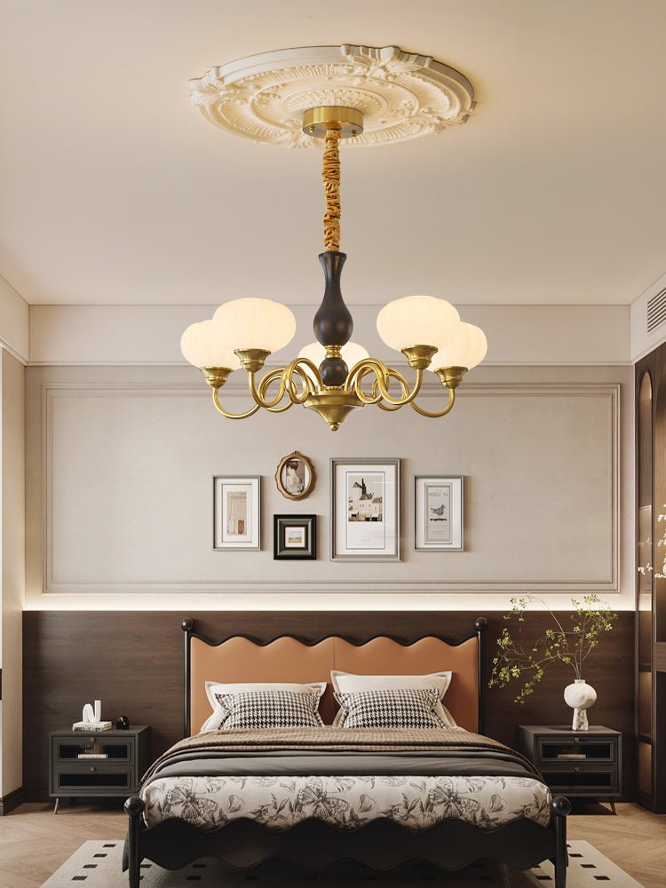 Avinor Chandelier Traditionnel en Bois Nordique - Neutralighting