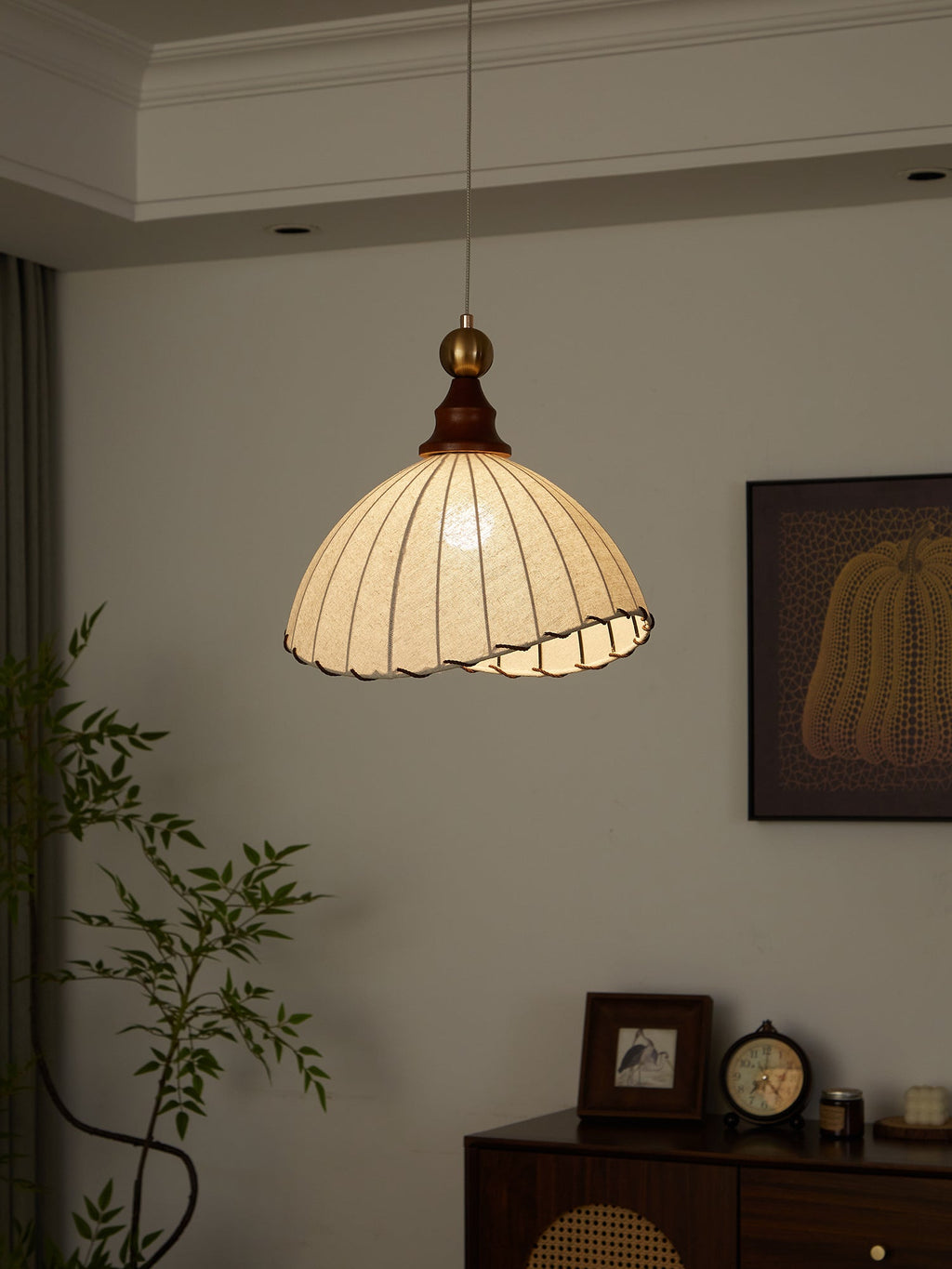 Thalira Suspension Élégante en Bois et Tissu - Neutralighting