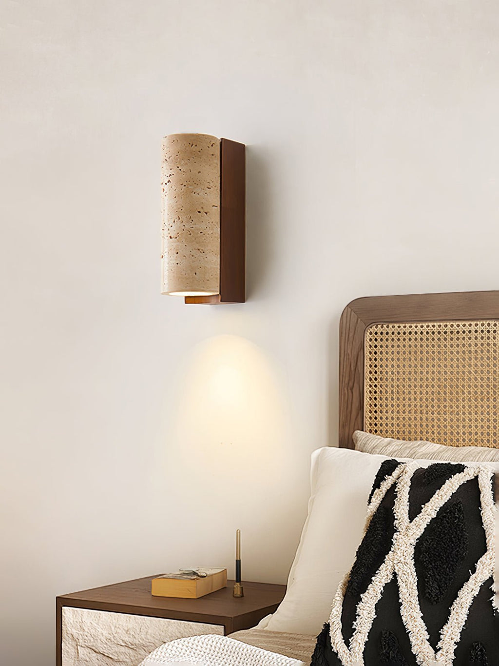 Lysandra Applique Murale Cylindrique en Travertin - Neutralighting