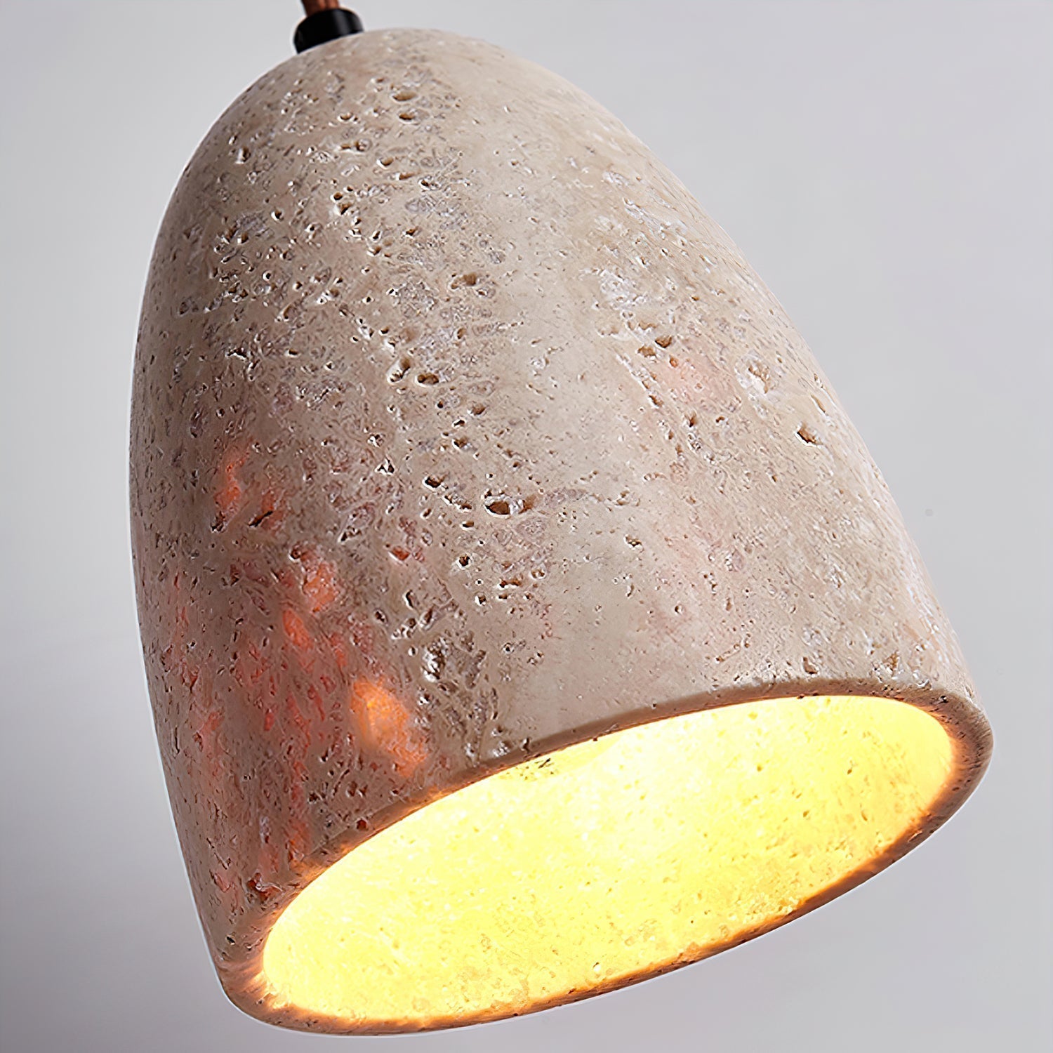 Evtheira Suspension Conique en Travertin - Neutralighting