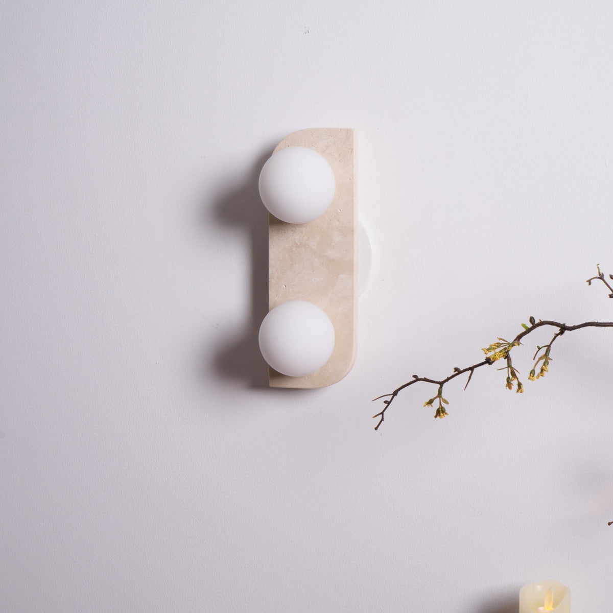 Zophaor Minimalist Travertine Plug-In Wall Light - Neutralighting