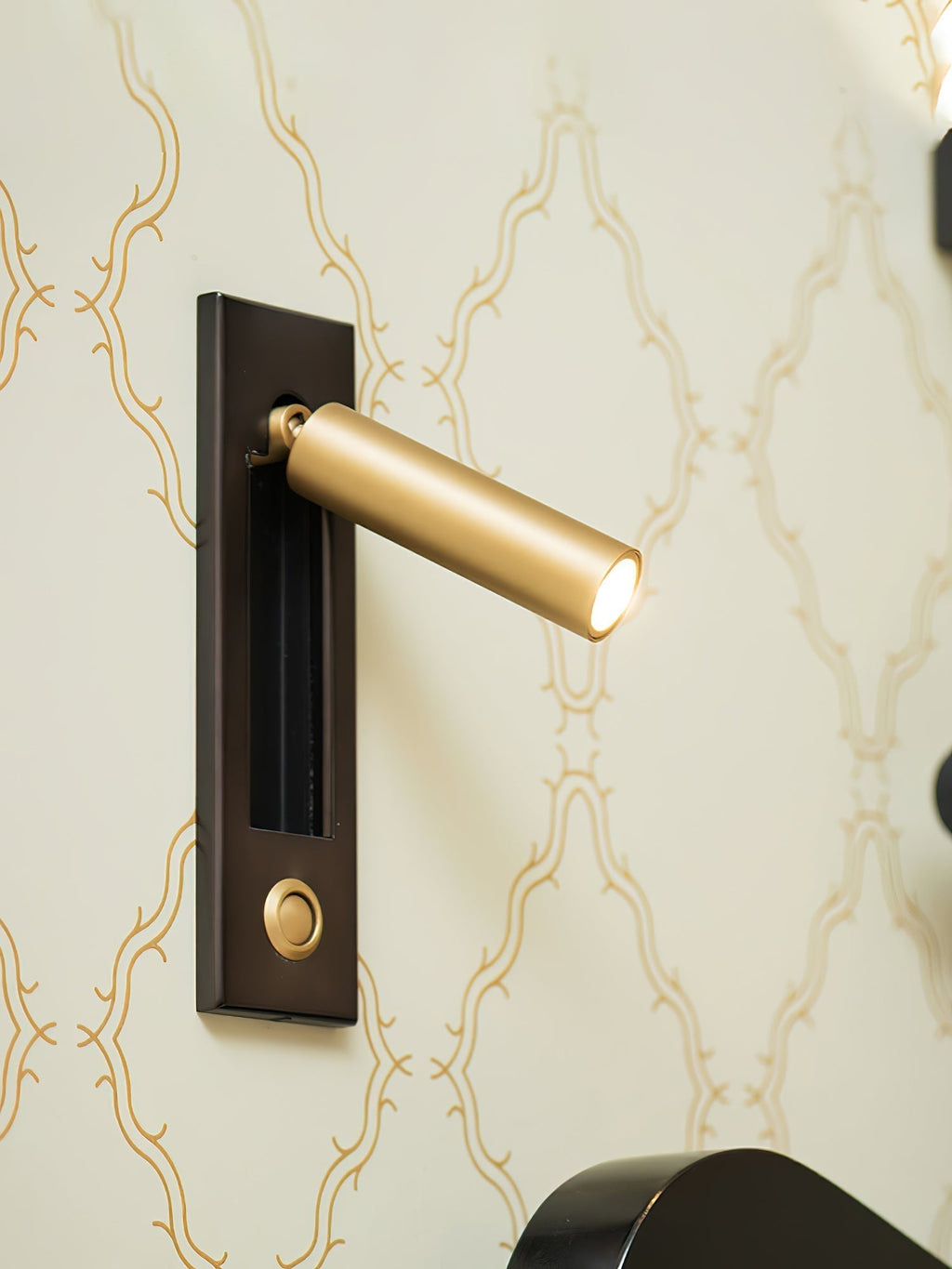 Daria Moderne Applique - Neutralighting