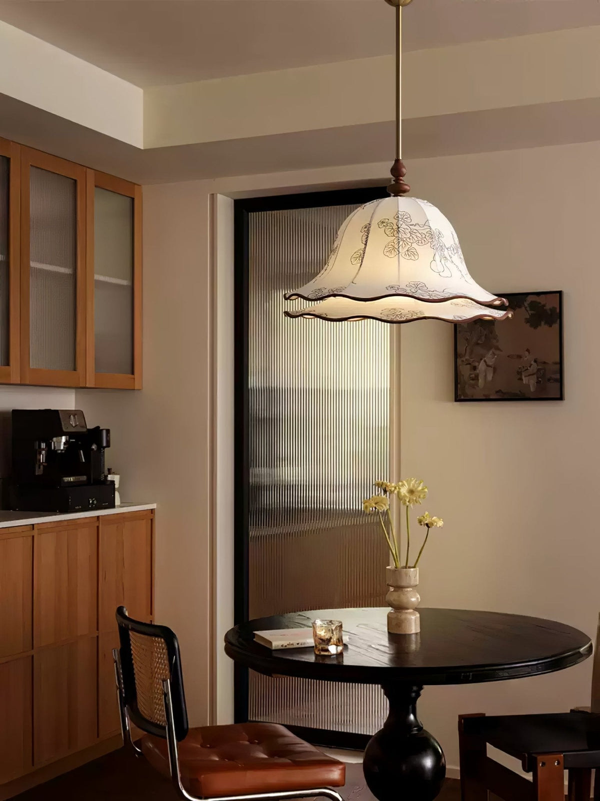 Ilsilis Suspension Élégante en Tissu Fleuri et Bois - Neutralighting