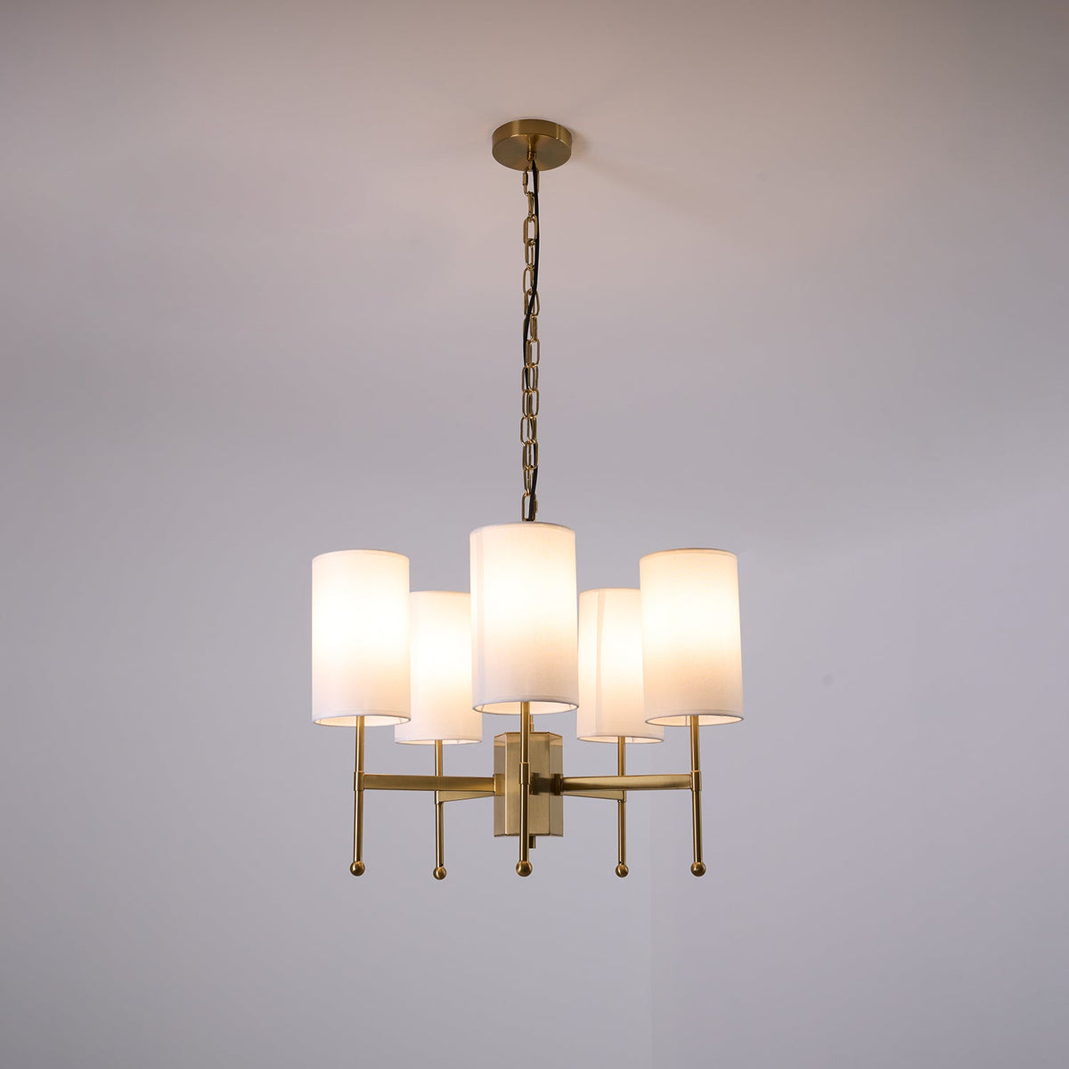 Ulcarisra Chandelier en Tissu Vintage en Laiton - Neutralighting