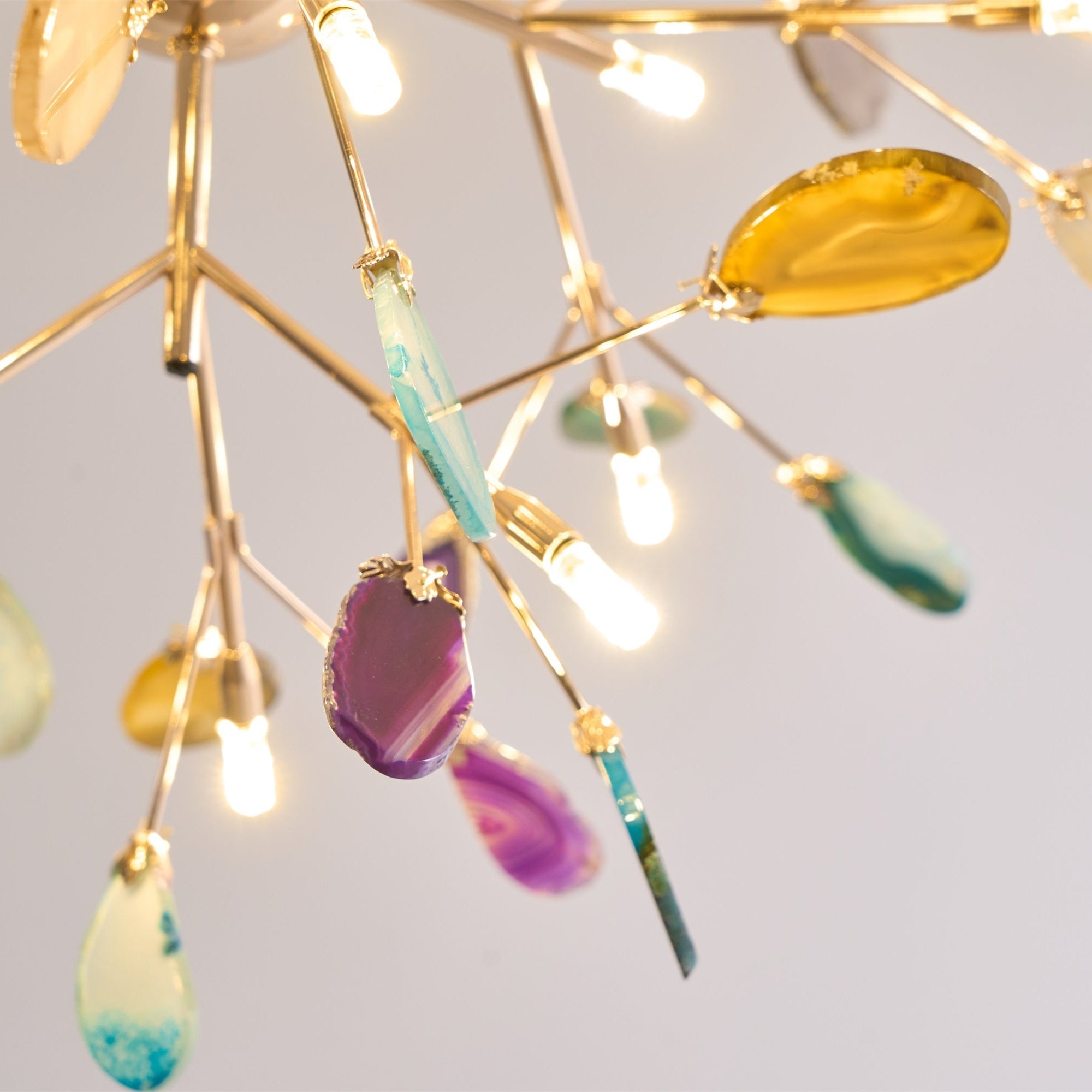 Lustra Chandelier Feuille Colorée Bras Dorés - Neutralighting