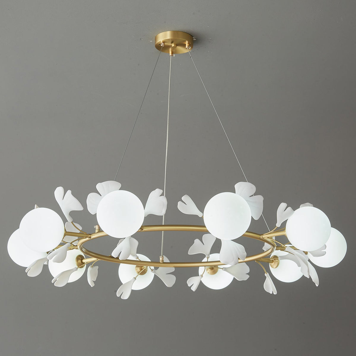 Olivia Chandelier en Céramique Florale et Laiton - Neutralighting