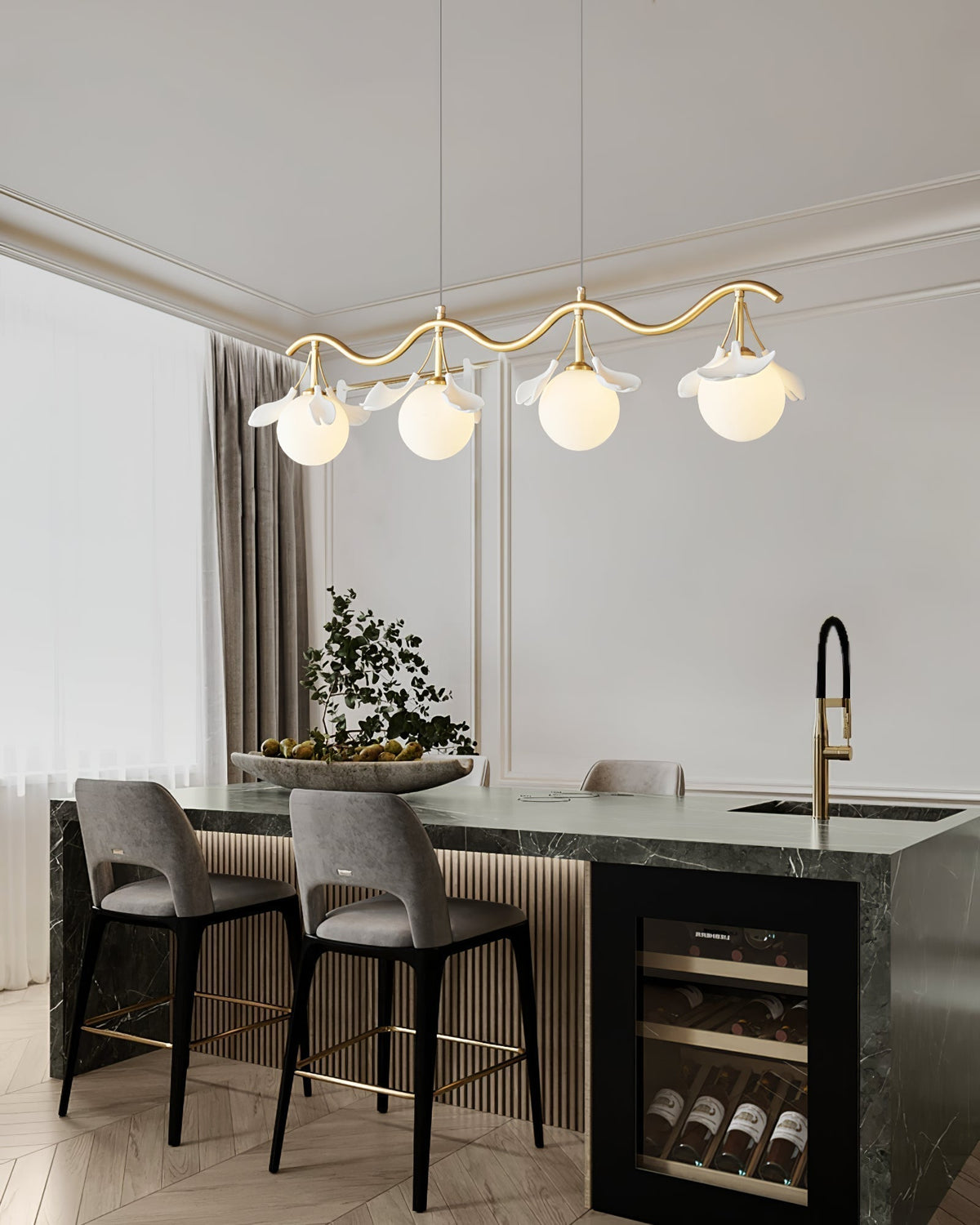 Olivia Chandelier en Céramique Florale et Laiton - Neutralighting