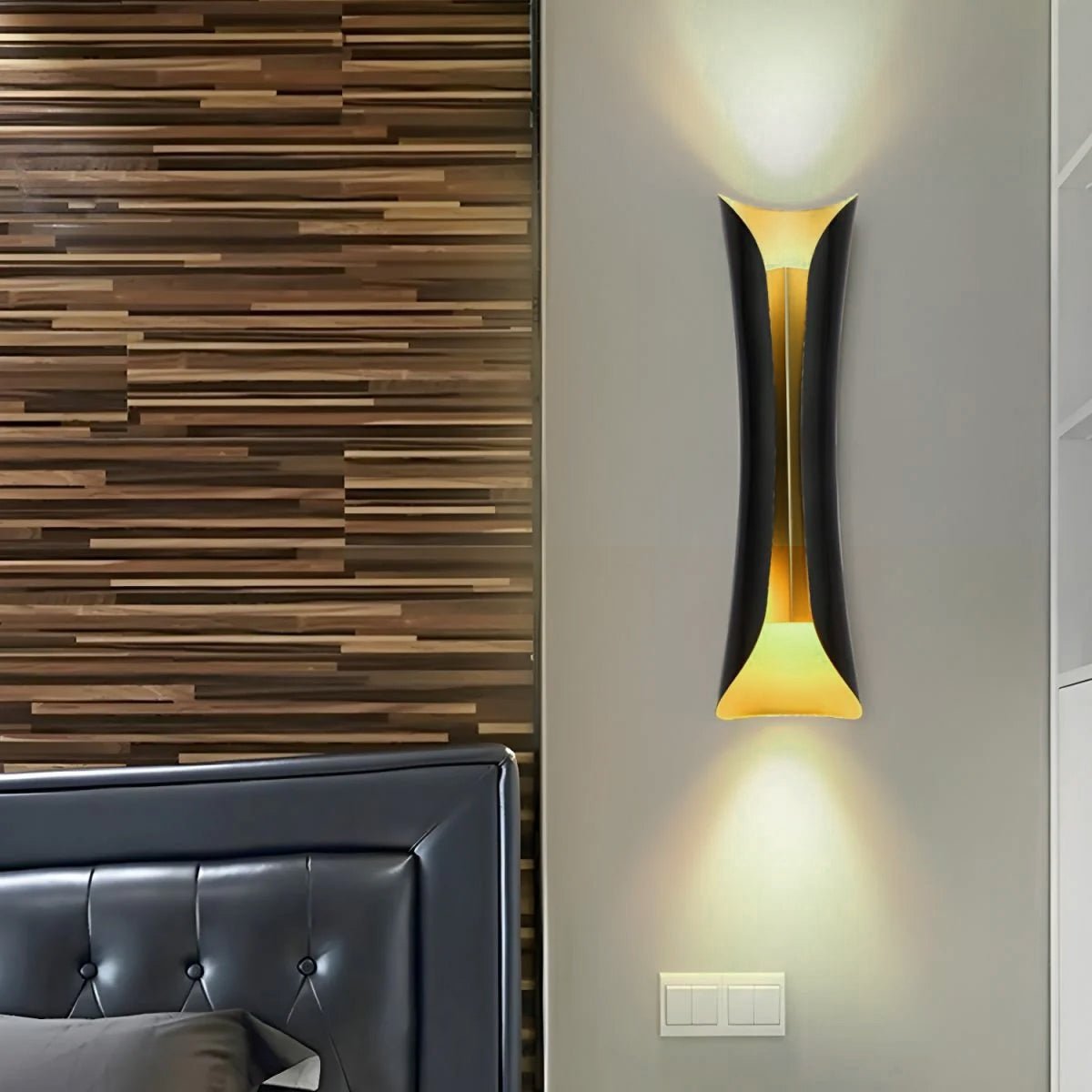 Humphrey Applique Murale Flamme d'Art Élégante - Neutralighting