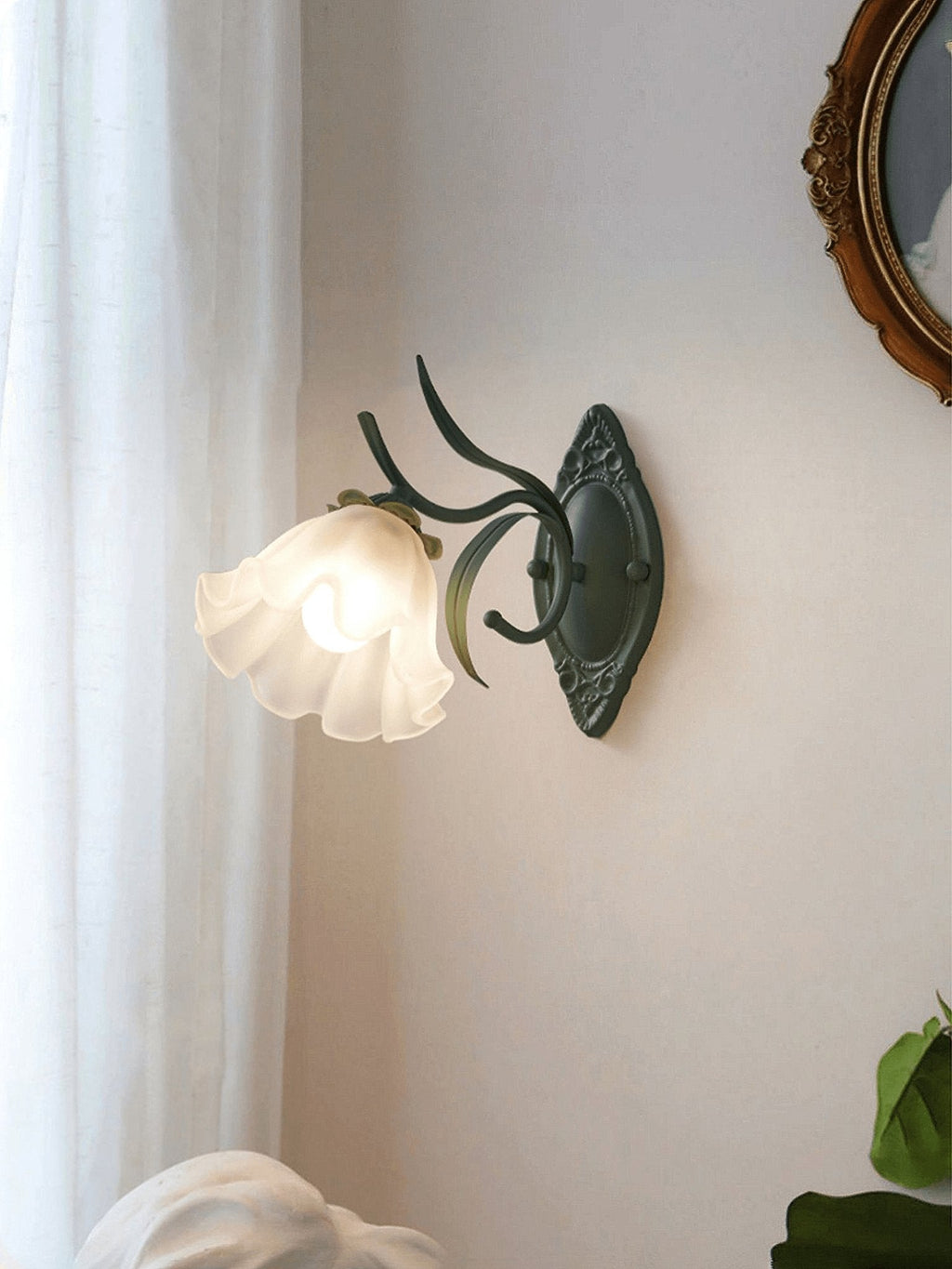 TravisApplique Murale en Verre Évasé Art Nordic Premium - Neutralighting
