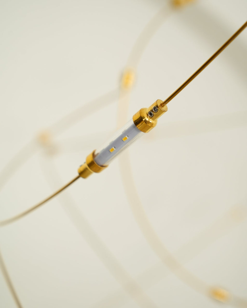 Celestra Lampe Pendante Minimaliste en Acier - Neutralighting