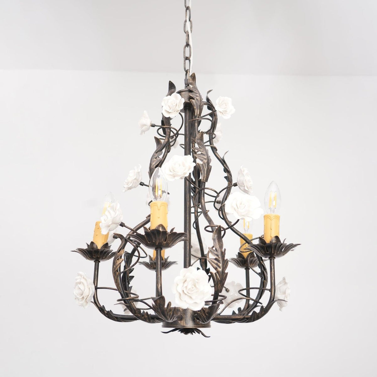 Judy Luxueux Lustre - Neutralighting