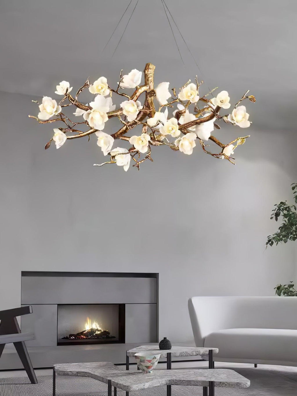 Avaros Lustre en céramique et laiton de luxe postmoderne avec branches fleuries - Neutralighting