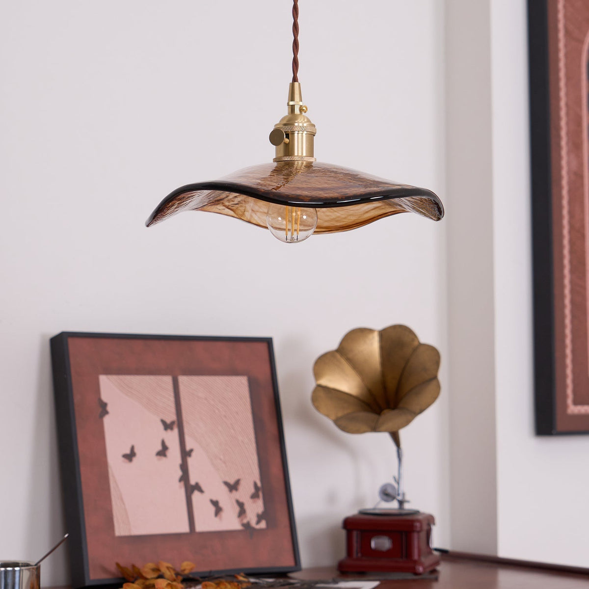 Utalira Lampe Pendante Moderne en Laiton et Verre - Neutralighting