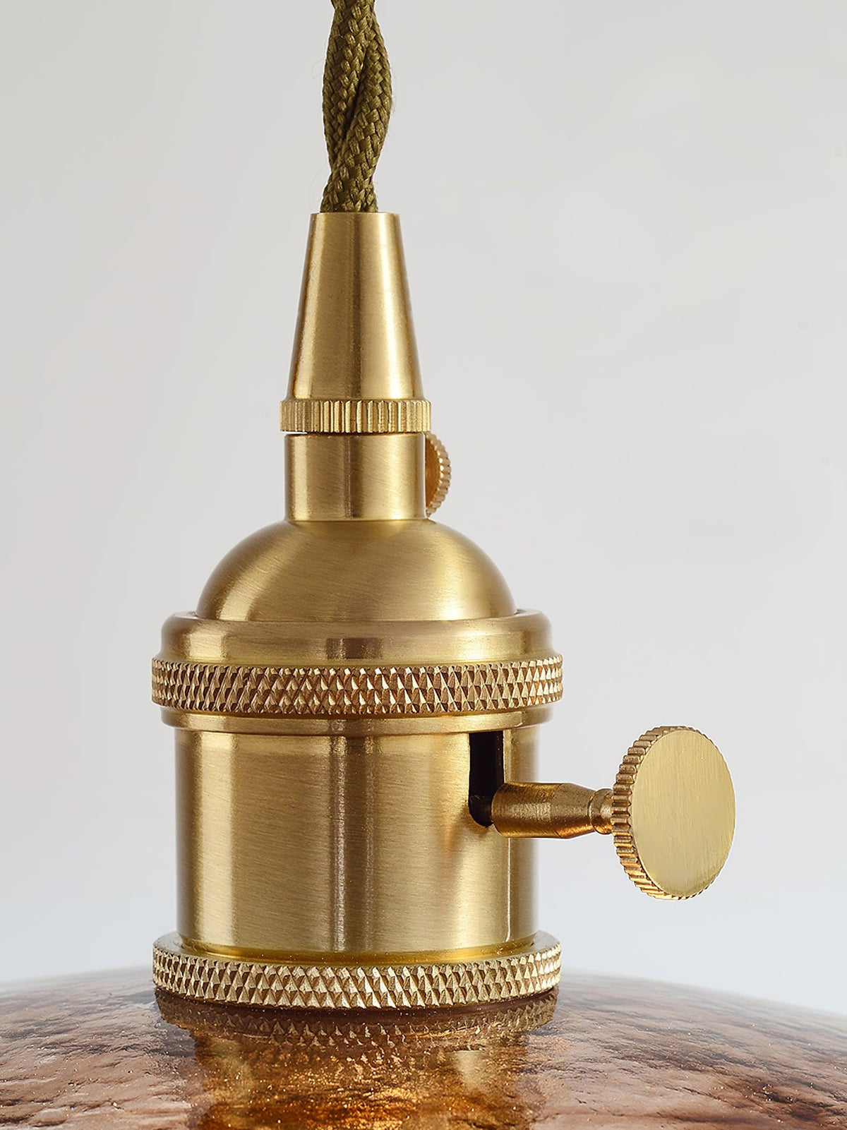 Utalira Lampe Pendante Moderne en Laiton et Verre - Neutralighting