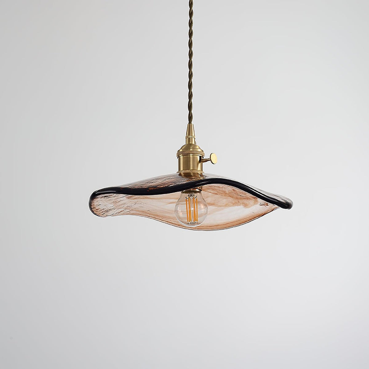 Utalira Lampe Pendante Moderne en Laiton et Verre - Neutralighting