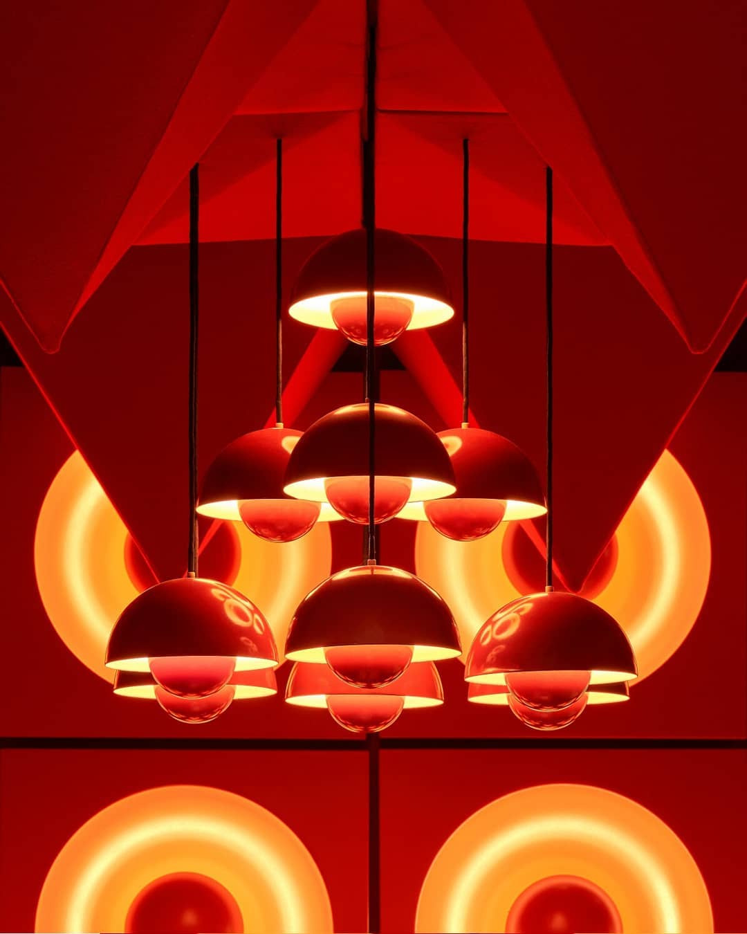 Flowerpot Chandelier - Neutralighting