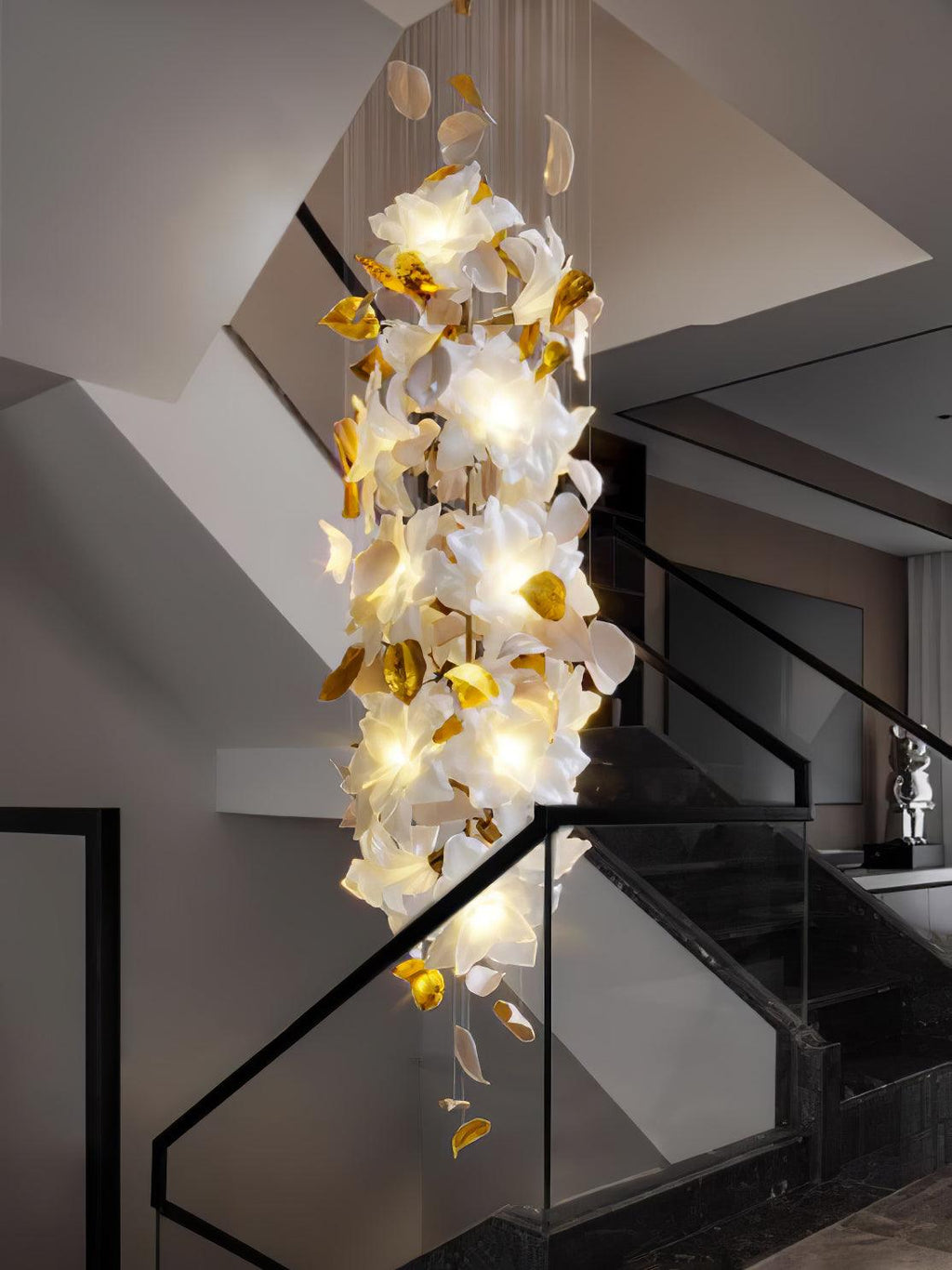 Araeos Chandelier en Laiton Fleurs Volantes et Papillons - Neutralighting