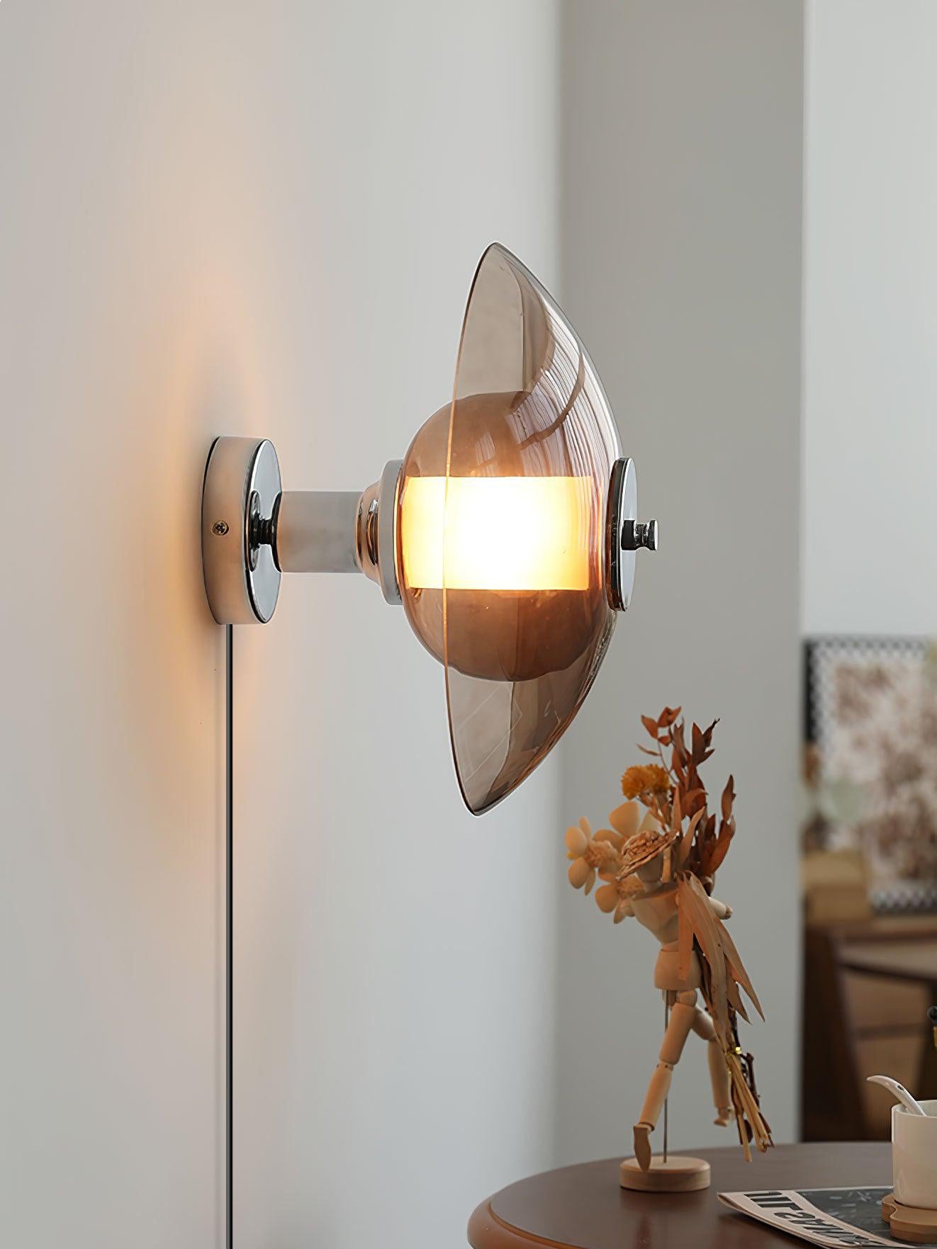 Cocarir Nordic Art Flying Saucer Plug-in Wall Light - Neutralighting