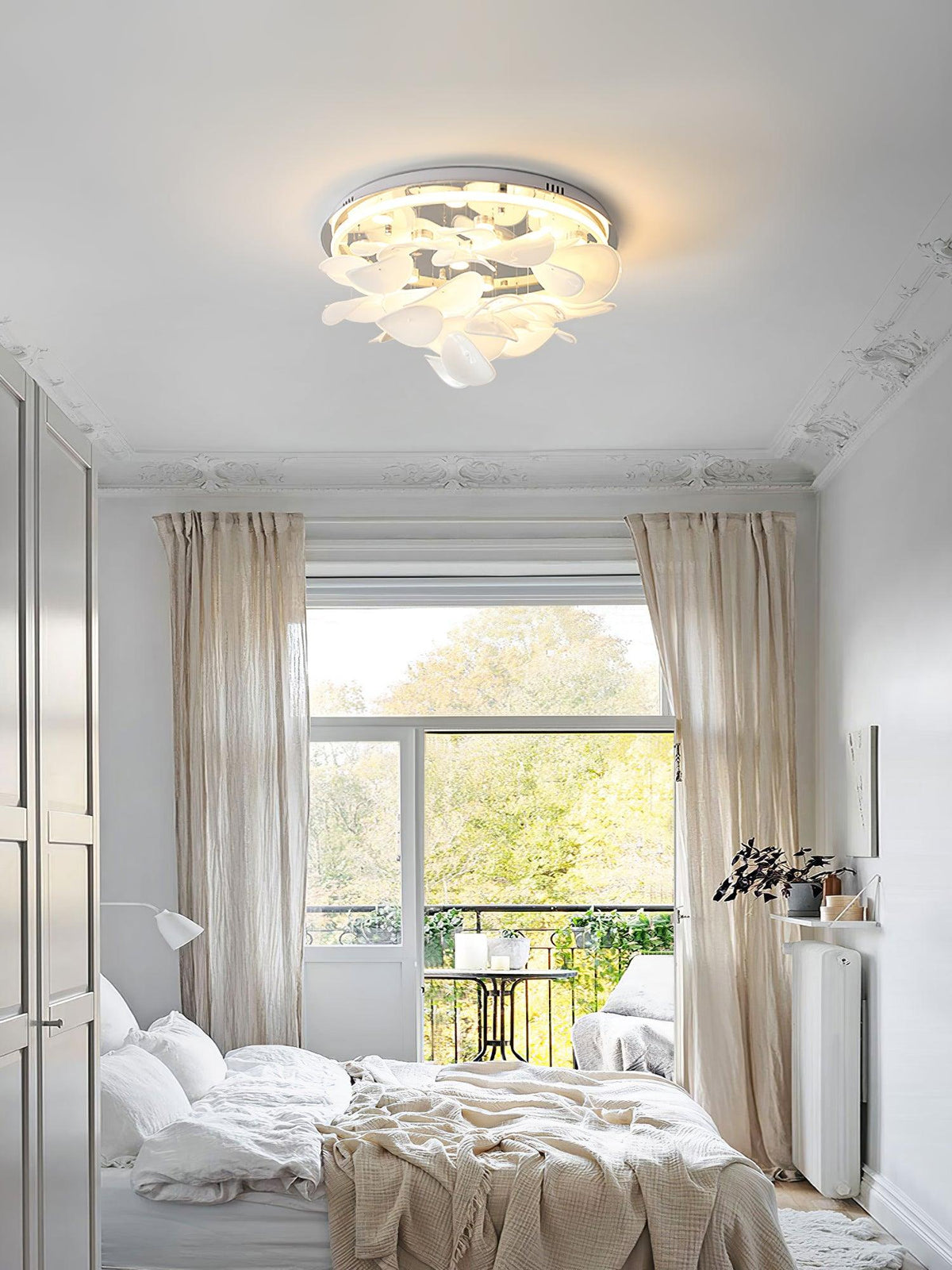 Lustra Lampe de plafond florale française en pétales pour maisons modernes - Neutralighting