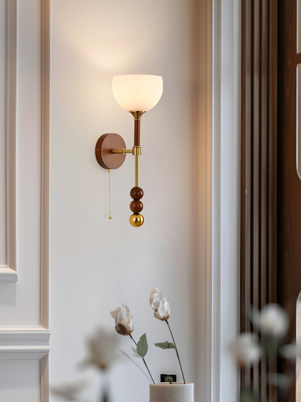 Hilda Roma Elegance Wood Sconce Wall lamp - Neutralighting