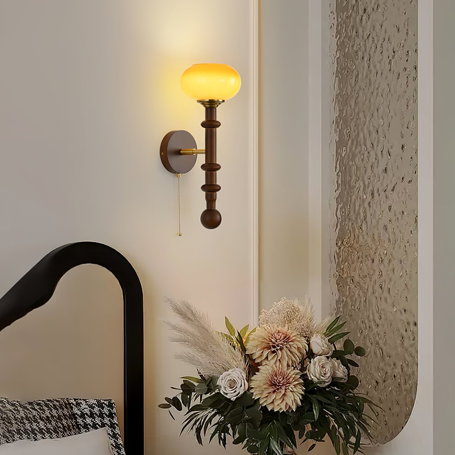 Hilda Roma Elegance Wood Sconce Wall lamp - Neutralighting