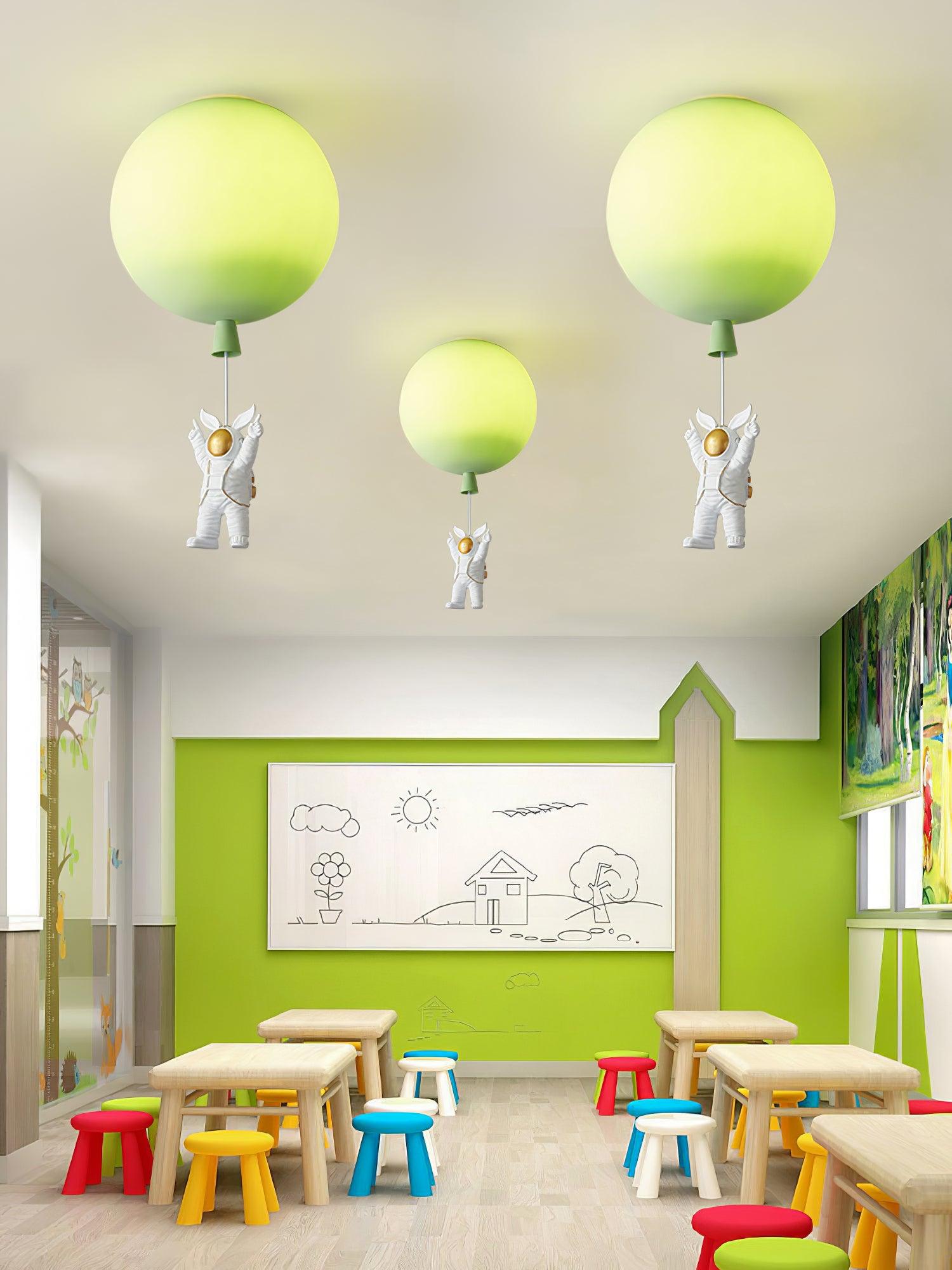 Solara Lampe Plafonnier Acrylique Ballon Astronaute - Neutralighting