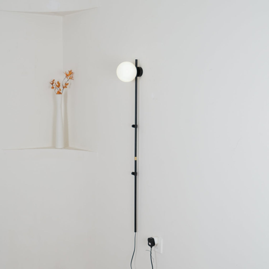 Curaeion Modern Minimalist Plug In Glass Wall Lamp - Neutralighting