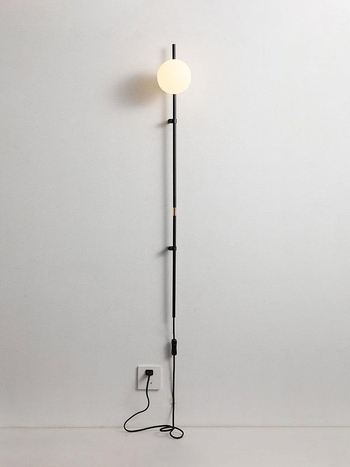 Curaeion Modern Minimalist Plug In Glass Wall Lamp - Neutralighting