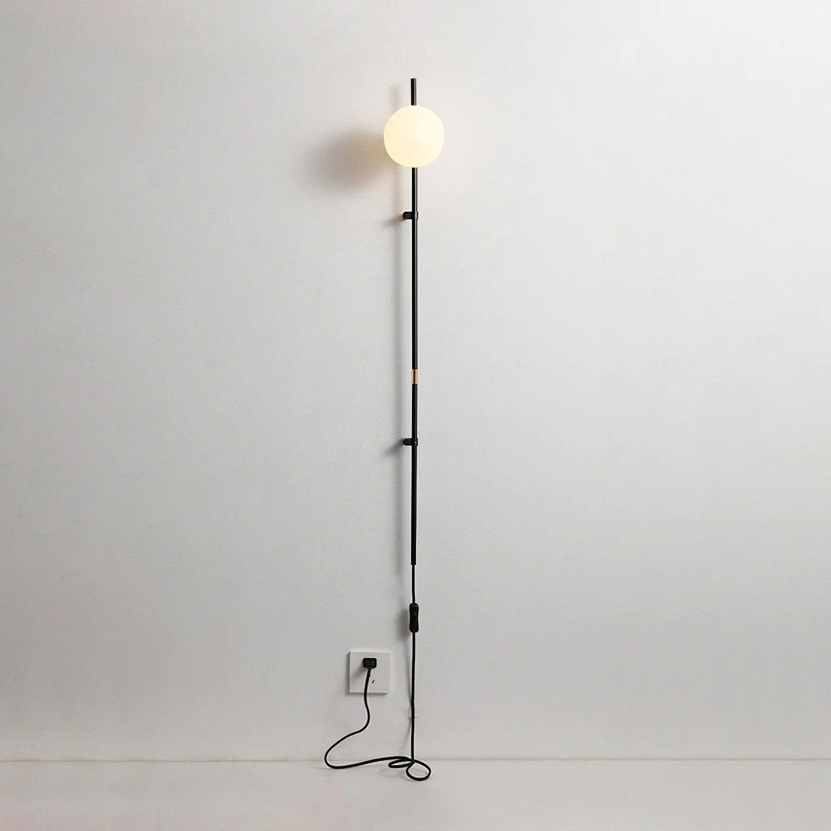 Curaeion Modern Minimalist Plug In Glass Wall Lamp - Neutralighting
