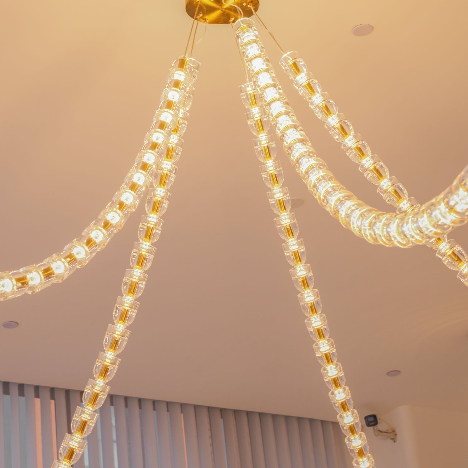 Lustra Chandelier Cristal Doré LED 3-Lignes - Neutralighting