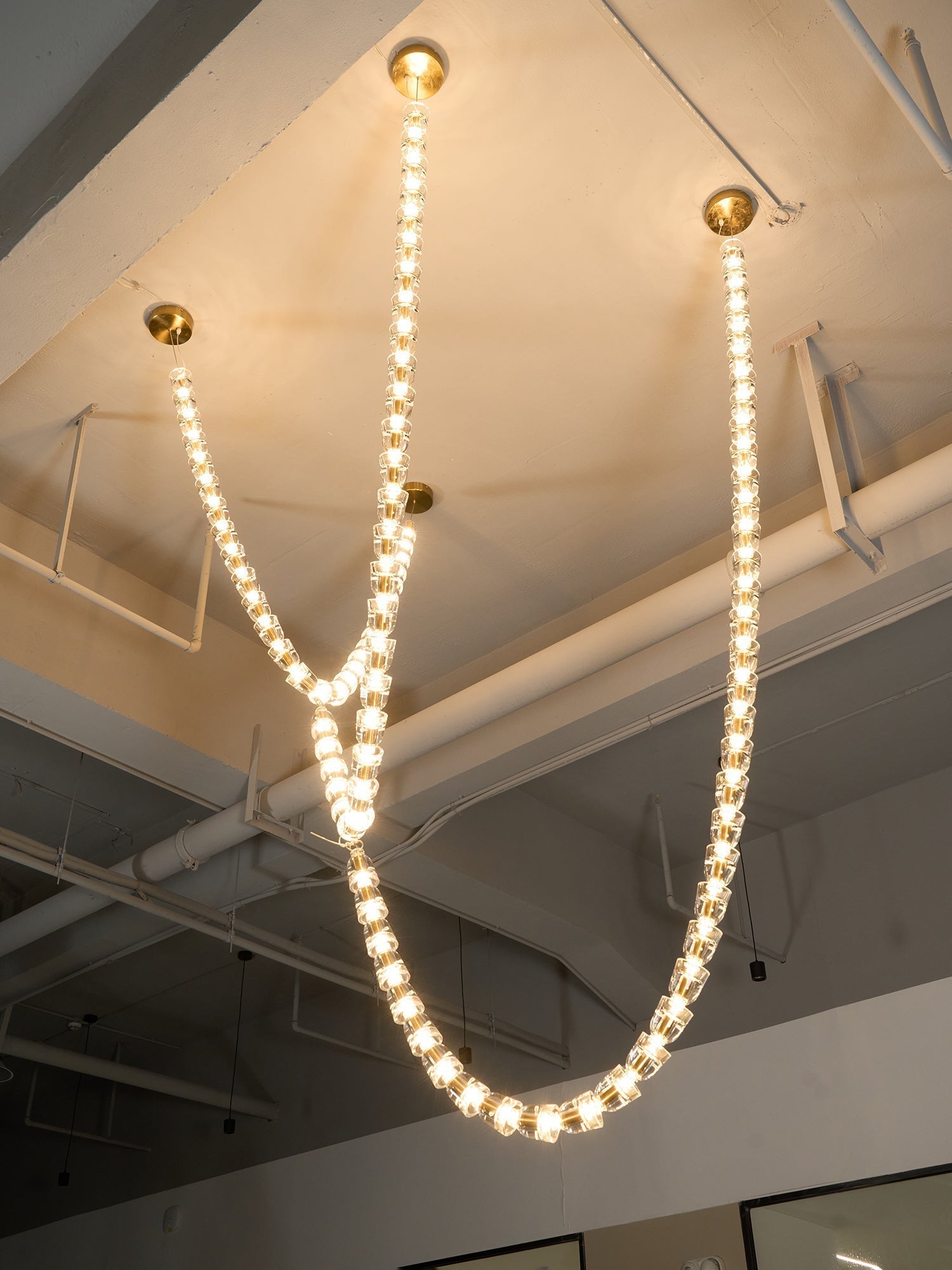 Lustra Chandelier Cristal Doré LED 3-Lignes - Neutralighting