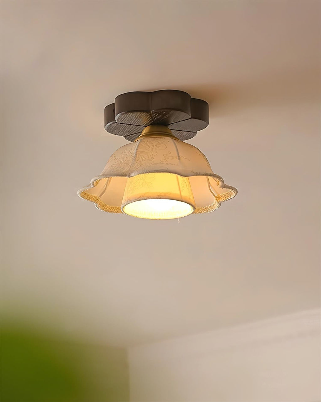 Lampe Plafond Abat-jour Tissu Festonné Plafond Bois de Noyer Vintage - Neutralighting