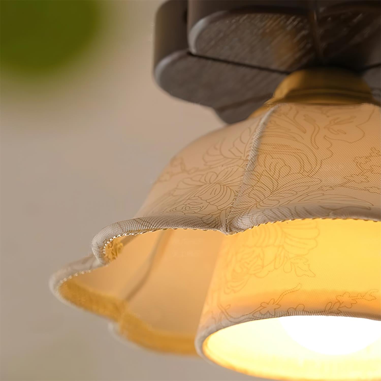 Lampe Plafond Abat-jour Tissu Festonné Plafond Bois de Noyer Vintage - Neutralighting