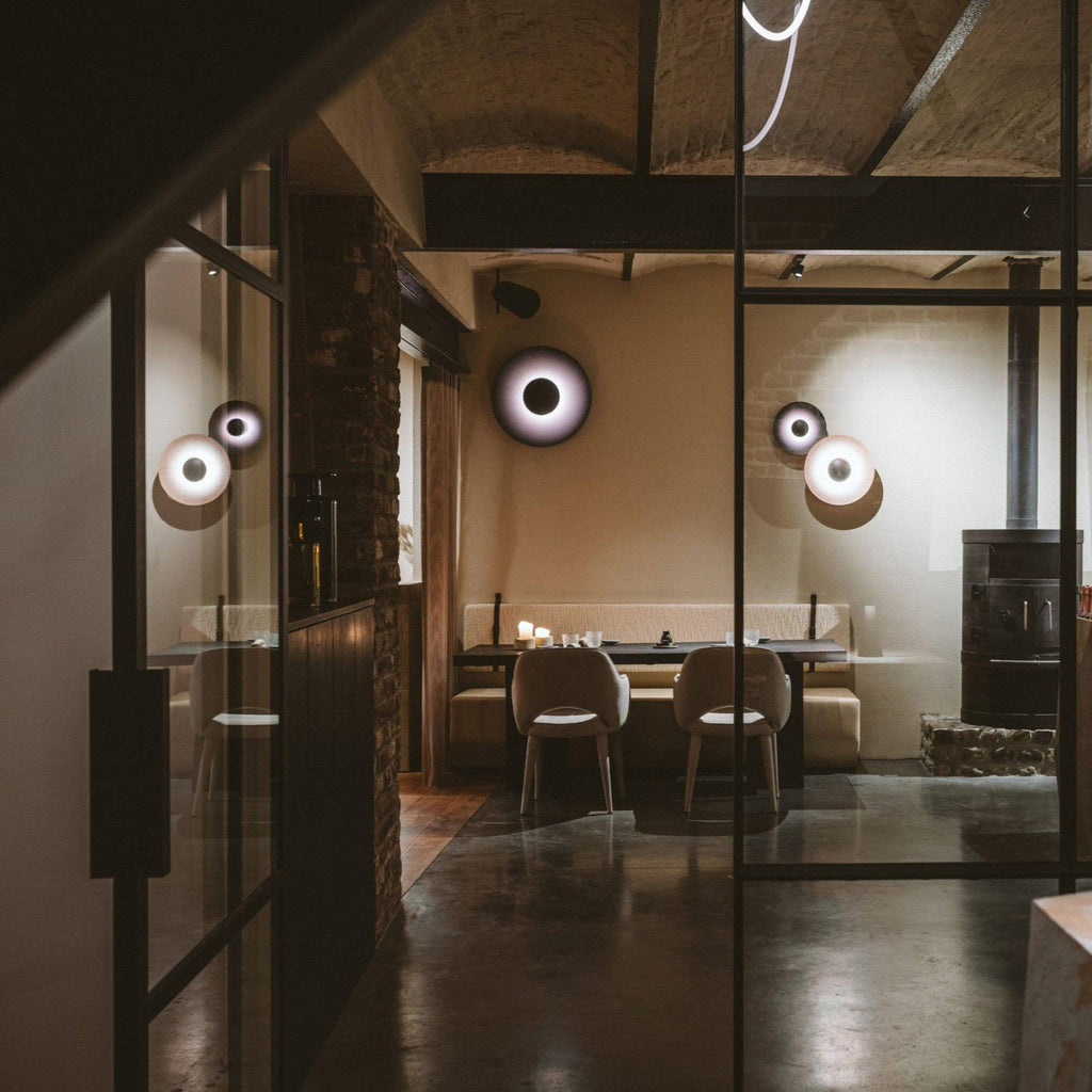 Erlirora Simplicity Glow Plug-in Wall Light - Neutralighting