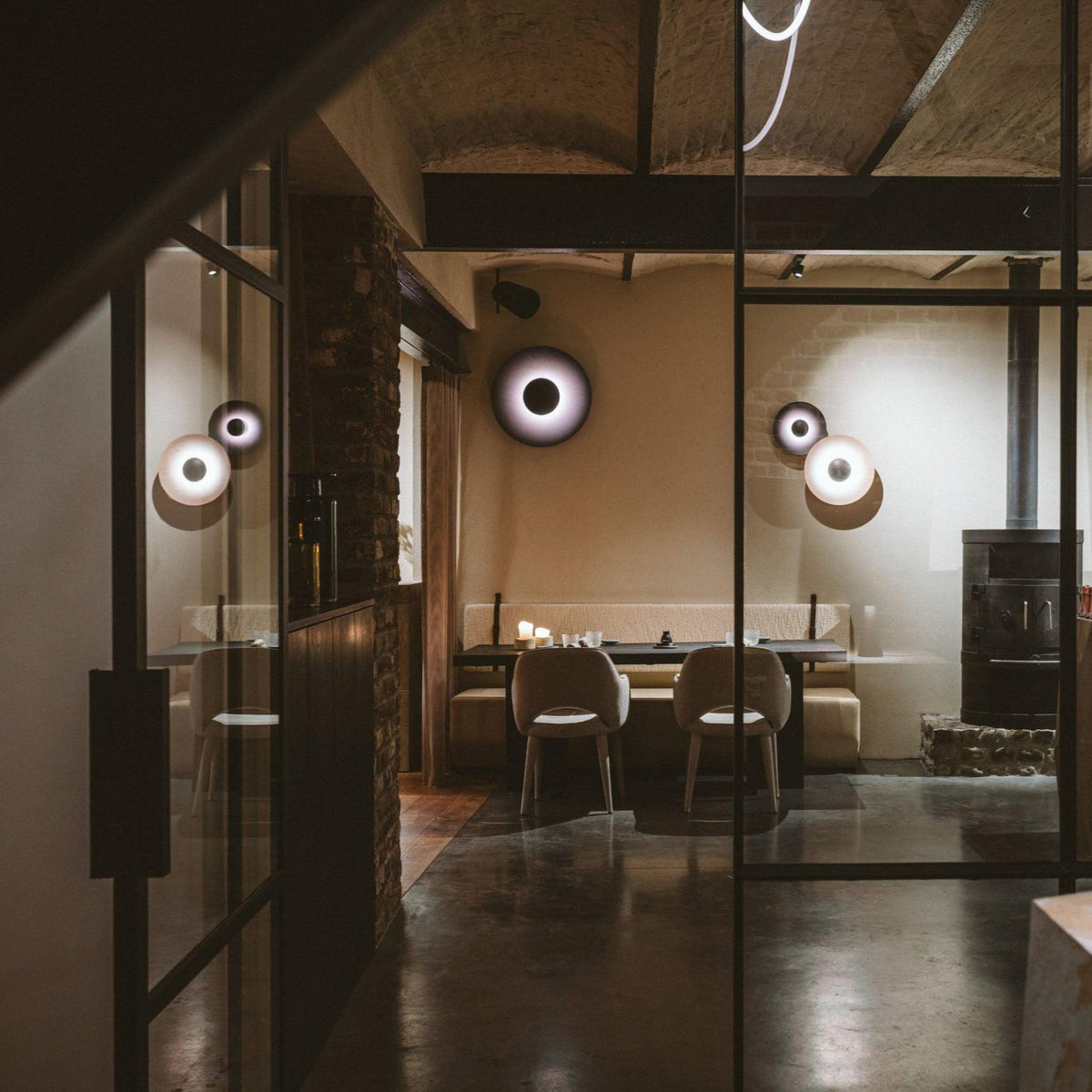 Erlirora Simplicity Glow Plug-in Wall Light - Neutralighting