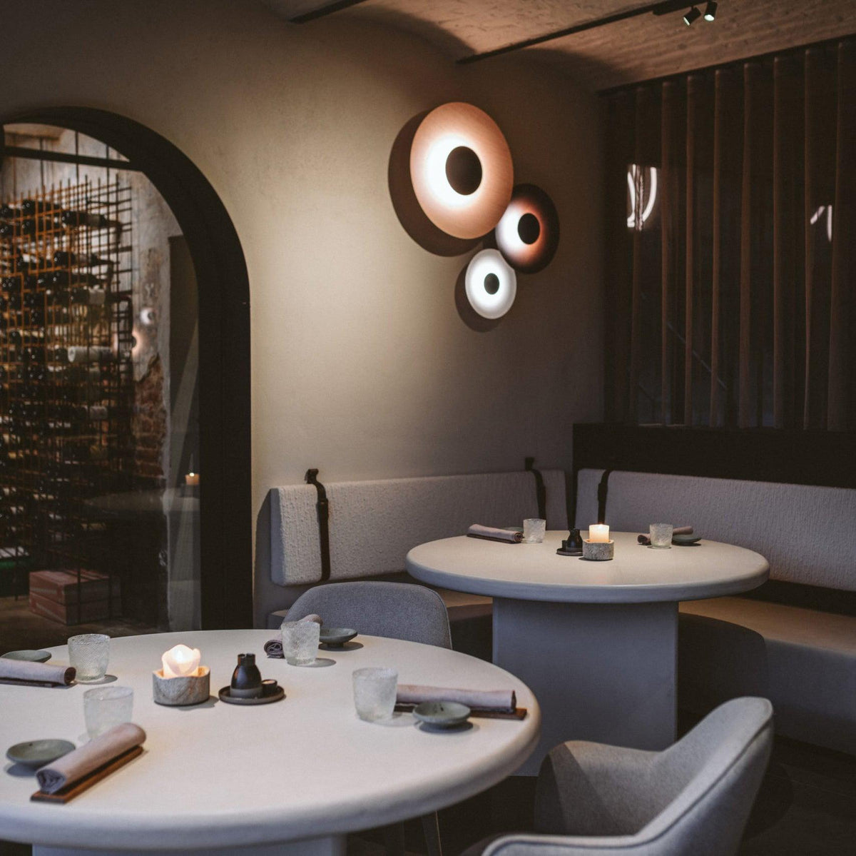 Erlirora Simplicity Glow Plug-in Wall Light - Neutralighting