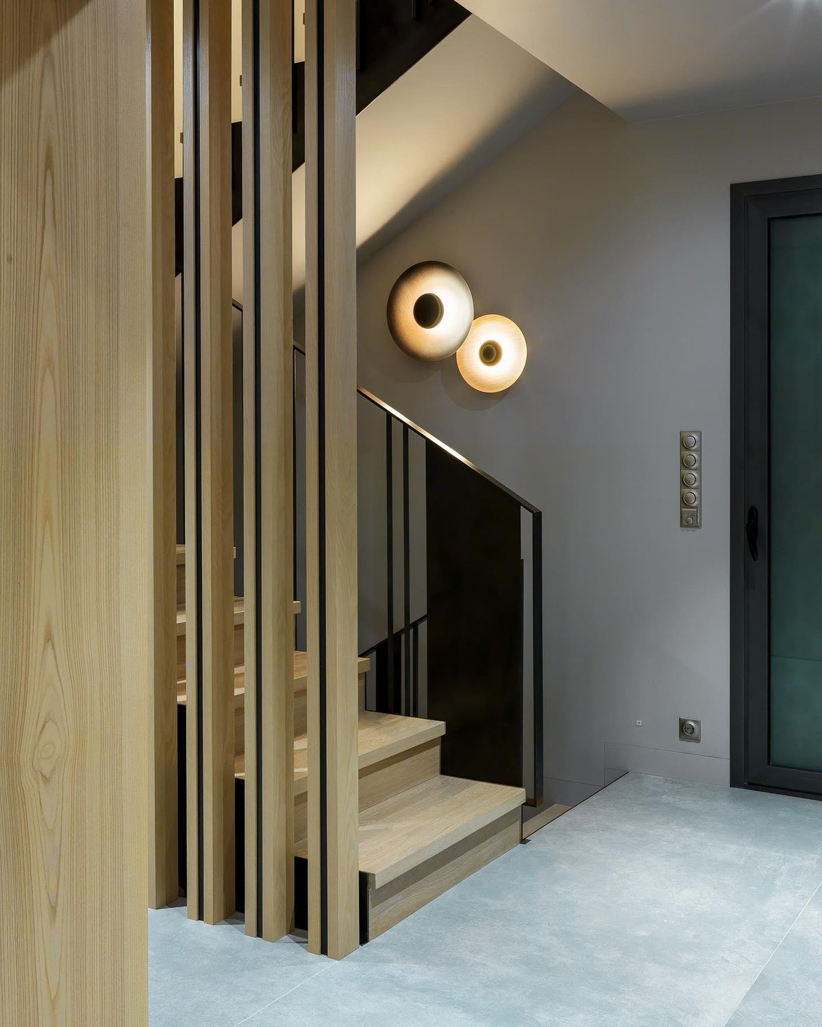 Erlirora Simplicity Glow Plug-in Wall Light - Neutralighting