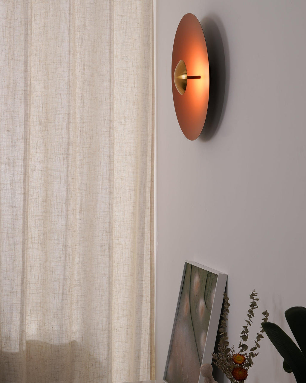 Erlirora Simplicity Glow Plug-in Wall Light - Neutralighting