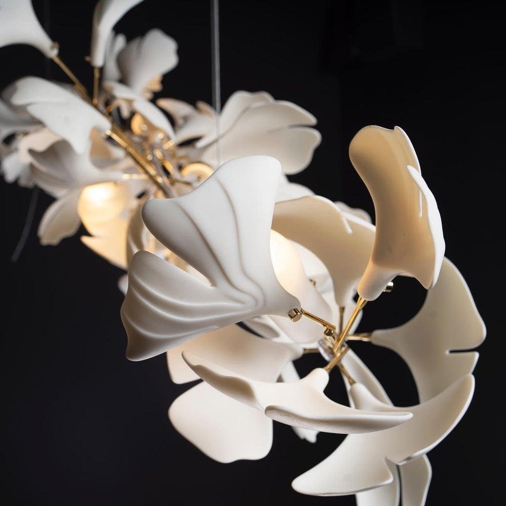 Olivia Lustre en céramique en forme de branche avec feuille de gingko - Neutralighting