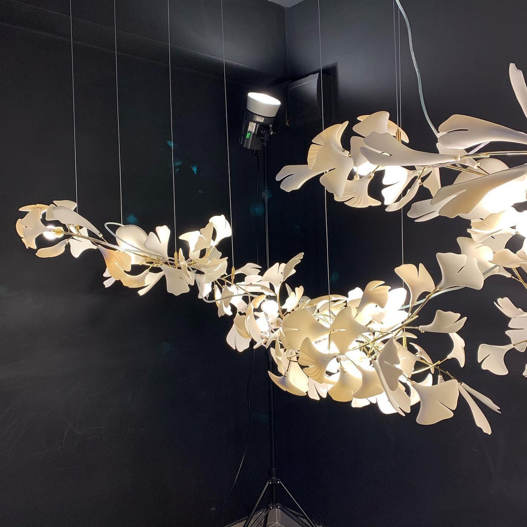 Olivia Lustre en céramique en forme de branche avec feuille de gingko - Neutralighting