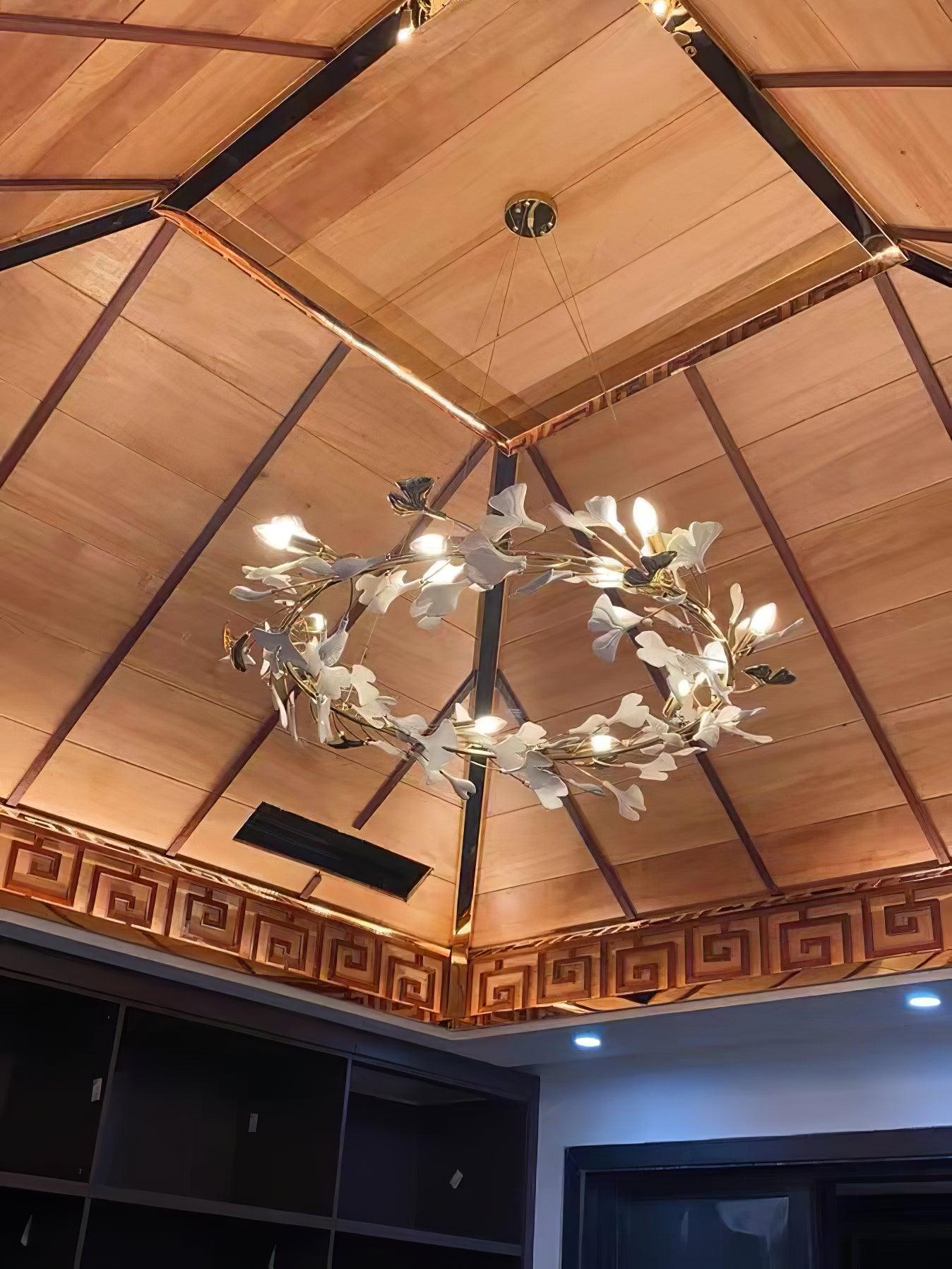 Lustra Suspension Lampe Feuilles de Gingko en Porcelaine Dorée - Neutralighting