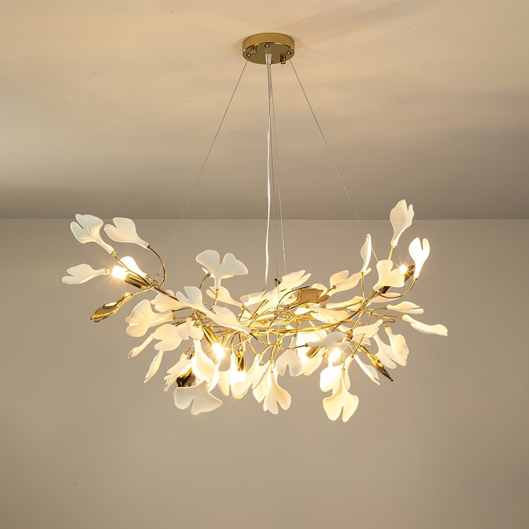 Olivia Chandelier Céramique Gingko Luxe Escalier d'Hôtel - Neutralighting