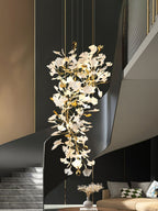 Olivia Chandelier Céramique Gingko Luxe Escalier d'Hôtel - Neutralighting