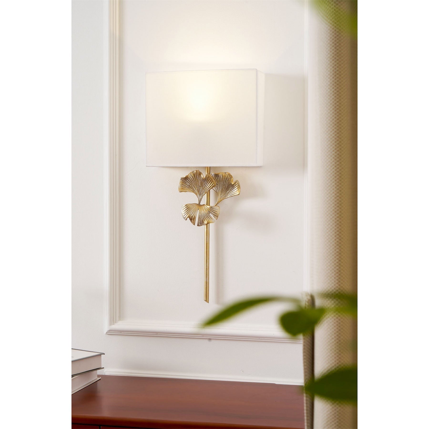 Velaeyra Applique Murale En Tissu Et Laiton Individual Creativity - Neutralighting