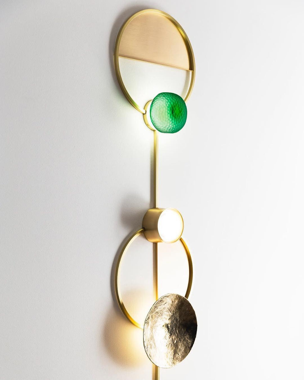 OrbitenApplique Murale en Laiton et Verre Moderne - Neutralighting
