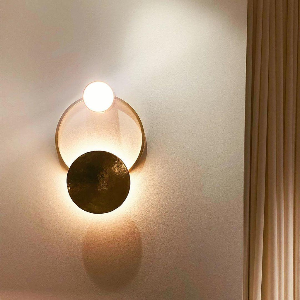 OrbitenApplique Murale en Laiton et Verre Moderne - Neutralighting