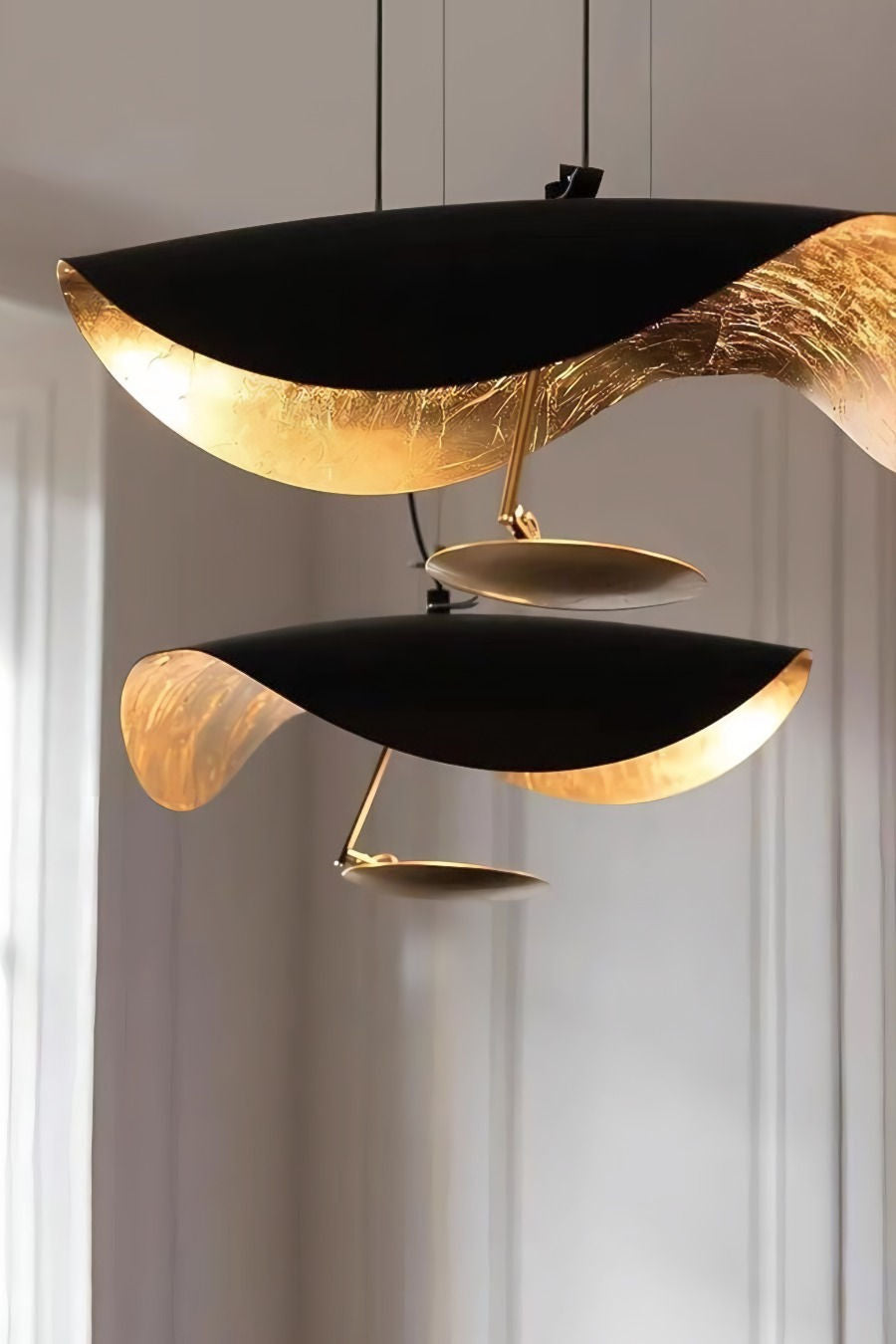 Lustra Suspension Lampe Abat-jour Courbé Noir et Or - Neutralighting