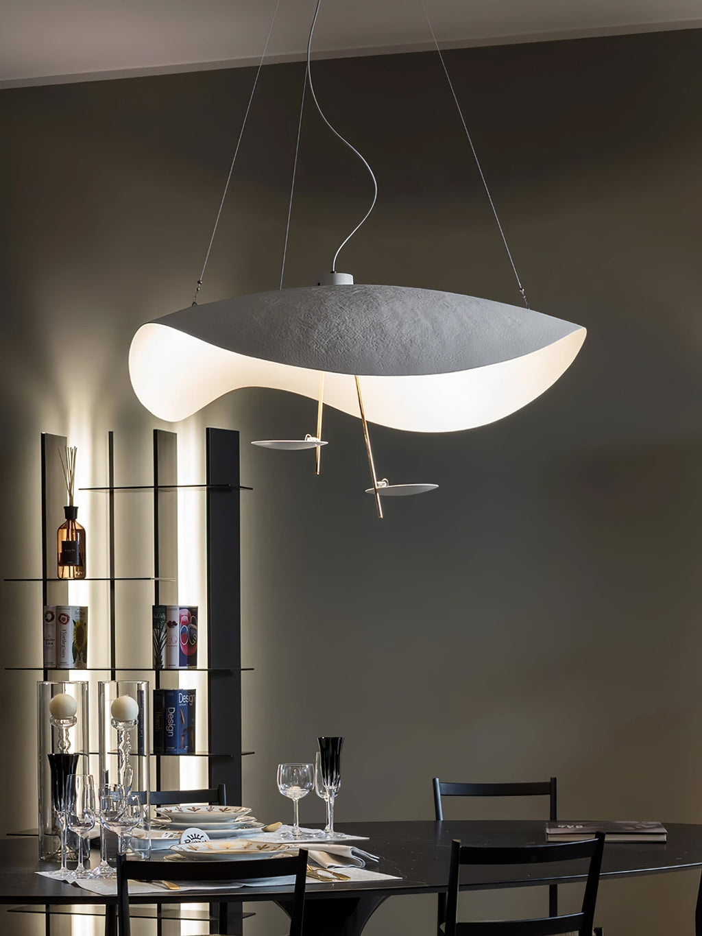 Lustra Suspension Lampe Abat-jour Courbé Noir et Or - Neutralighting