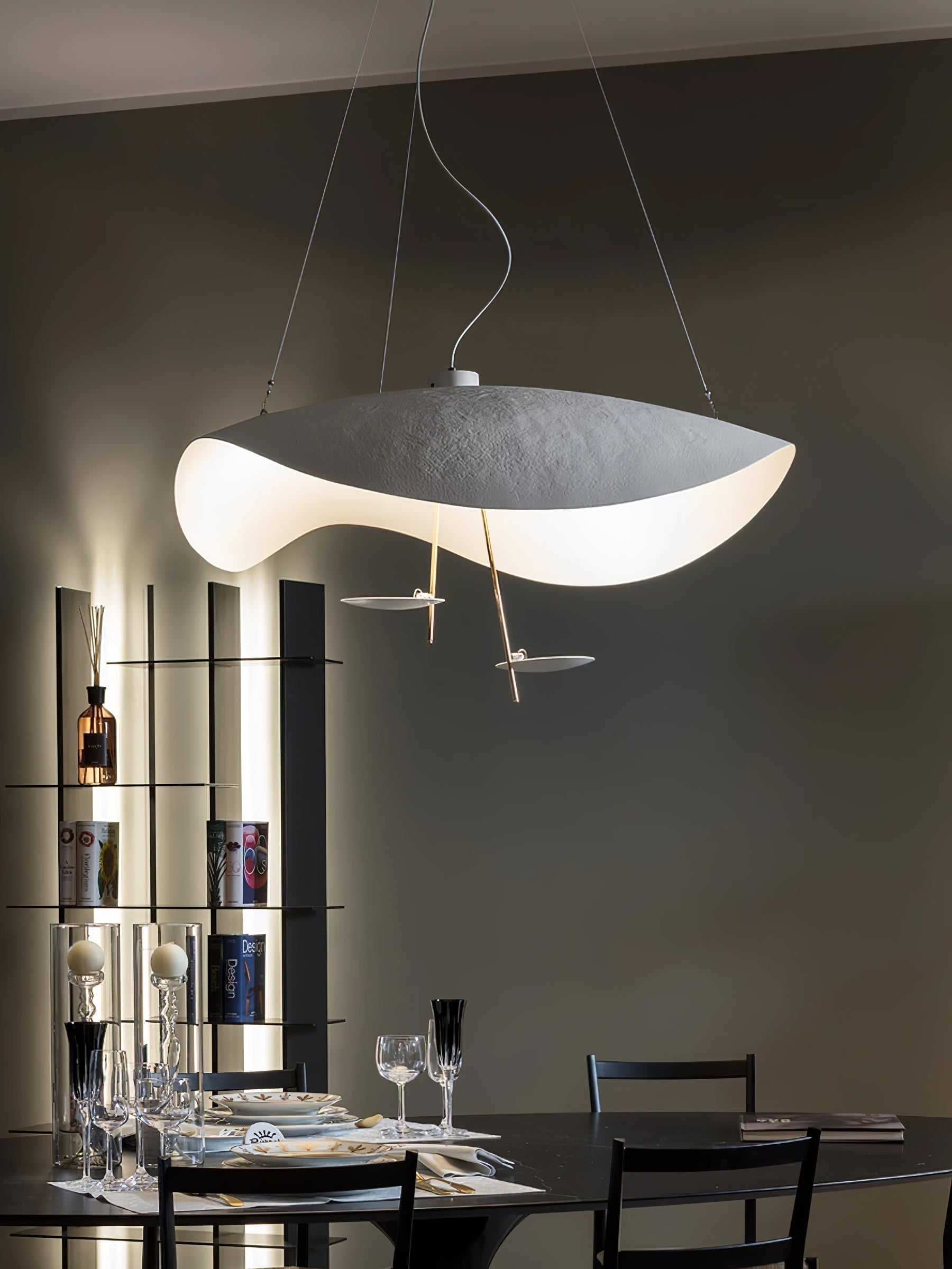 Lustra Suspension Lampe Abat-jour Courbé Noir et Or - Neutralighting