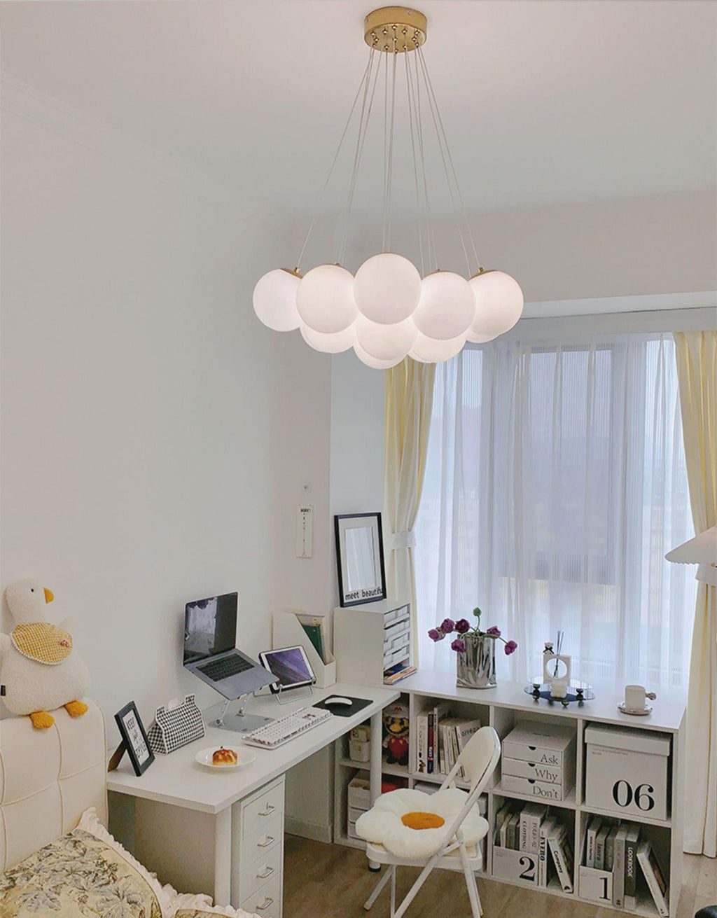 Lustra Chandelier en Verre avec Guirlande en Verre Dépoli - Neutralighting